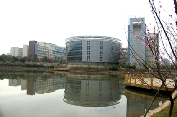 豫章师范学院图书馆.png