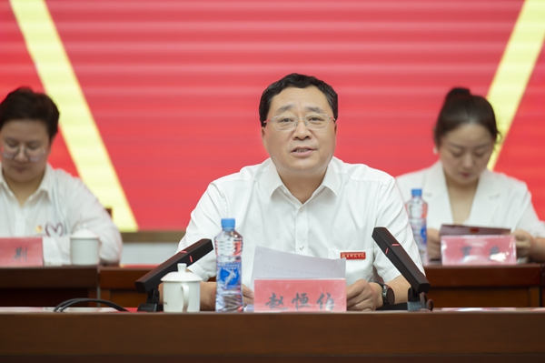 书记讲话.jpg 书记讲话.jpg
