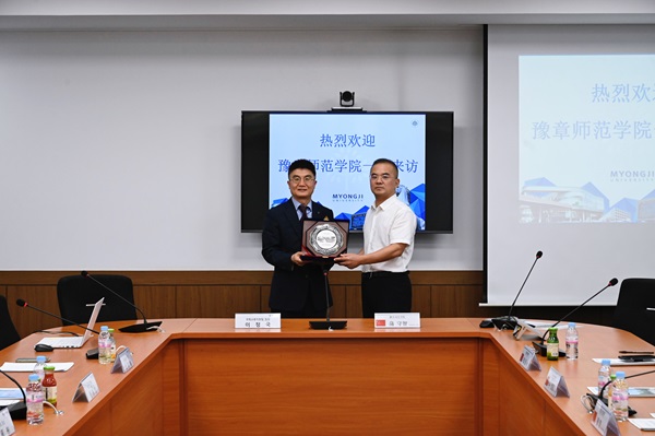 图片9.jpg 图片9.jpg