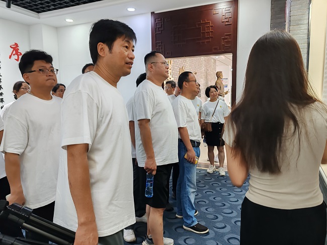 抱石馆0.jpg 抱石馆0.jpg