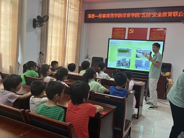 图片19.jpg 图片19.jpg