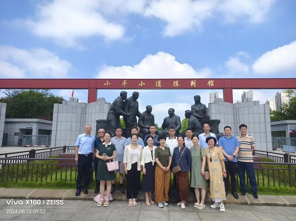 13678支部合影.jpg
