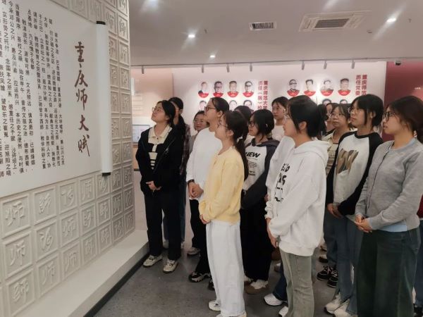 重庆13.jpg 重庆13.jpg