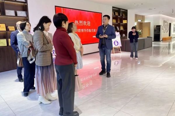 图片2.jpg 图片2.jpg
