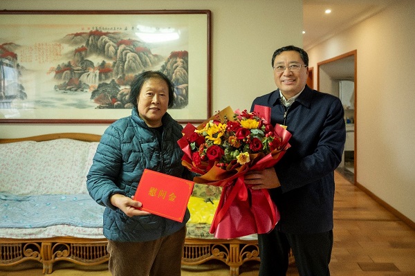 赵书记.jpg 赵书记.jpg