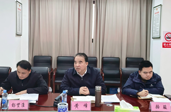 对方合照.jpg 对方合照.jpg