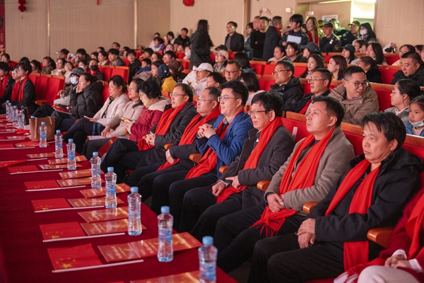 晚会领导_副本.jpg 晚会领导_副本.jpg