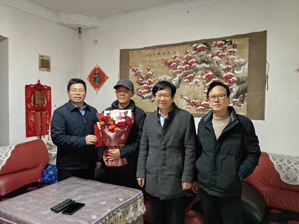 图片4.jpg 图片4.jpg