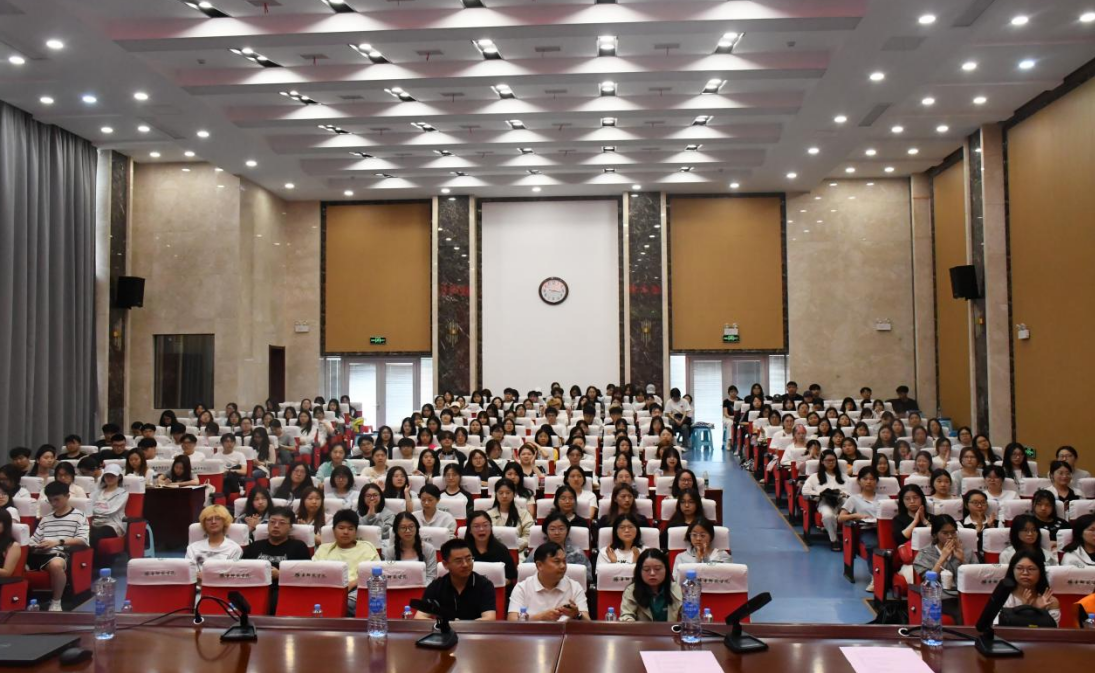 屏幕截图 2026-05-18 203915.png 屏幕截图 2026-05-18 203915.png